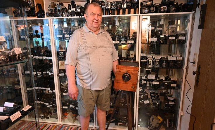 Paul Hinterleitner ist leidenschaftlicher Fotograf und Fotoapparate-Sammler. (Foto: GePaltinger)