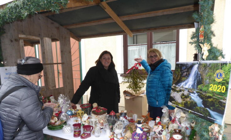 Kunsthandwerk gibt es beim Weihnachtsschmuckbasar in Bad Goisern (Foto: privat)