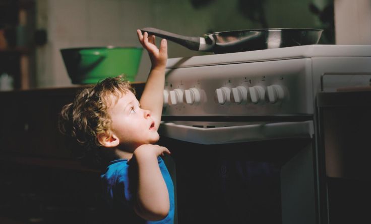Mit Kindern im Haushalt kann schnell etwas passieren. (Foto: Jork Weismann/ÖRK)