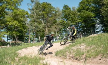 Neue Strecken für Mountainbiker am Roadlberg
