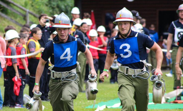 Beim Feuerwehrbewerb ging es um Bestzeiten. (Foto: BFK UU)