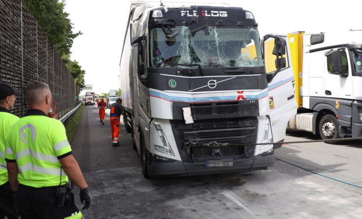 Unfall mit zwei beteiligten LKW. (Foto: laumat.at/Matthias Lauber)