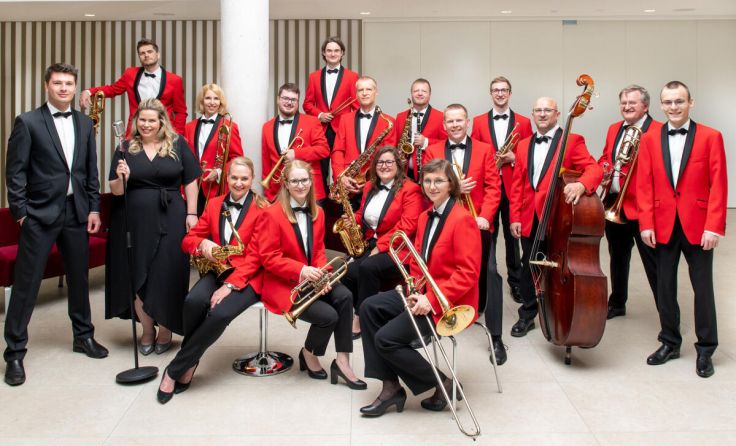 Die BigBand Deluxe (Foto: Silke Wiesinger Videre)