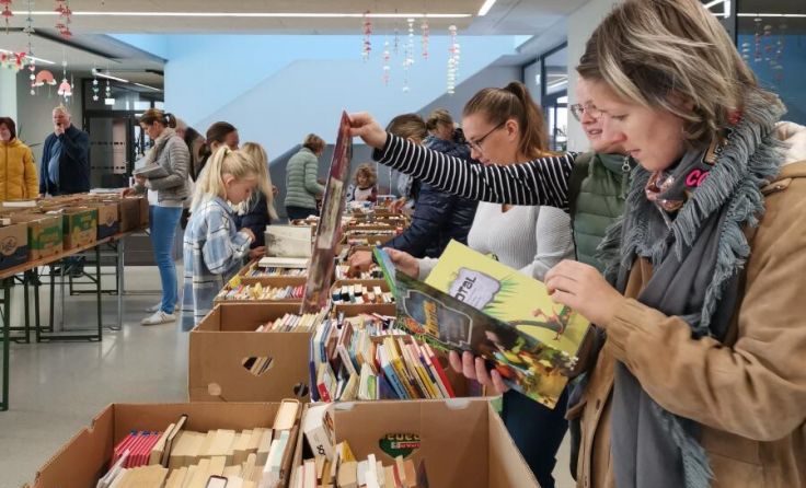 In Wallern gab es Buch-Schnäppchen zu ergattern. (Foto: Bibliothek Wallern)