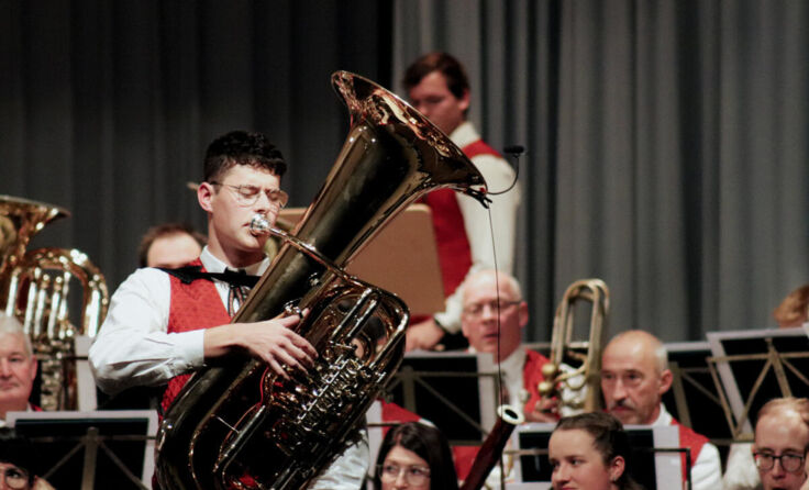 Junge Solisten am Podium (Foto: Birgit Maier)