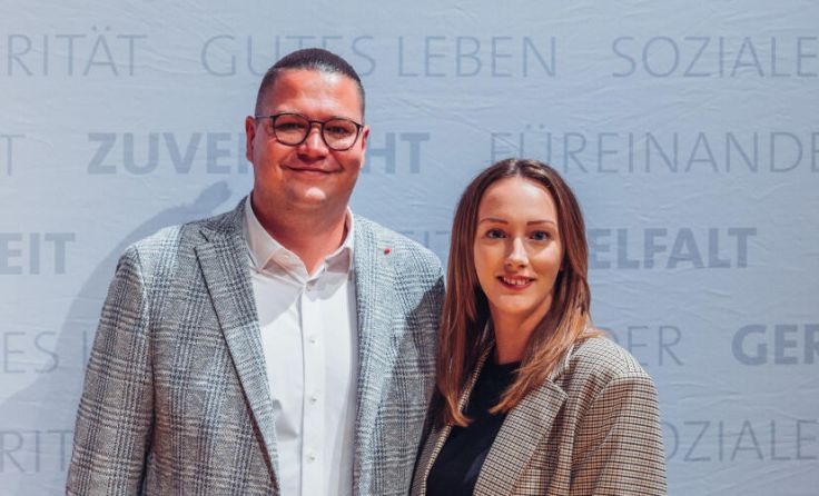 Thomas Antlinger mit der neuen Landesvorsitzenden Katharina Sperz (Foto: MecGreenie)