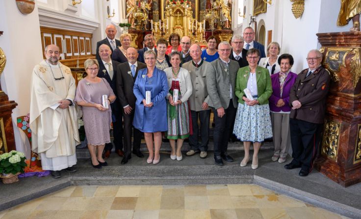 Neun Paare feierten ihr 40-jähriges Ehejubiläum (Rubinjubiläum) (Foto: Michael Emprechtinger)