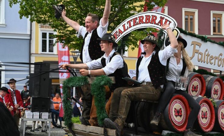Das Team von Falterbräu hat den Vierspännerbewerb gewonnen. (Foto: Reit- und Fahrverein Haag)