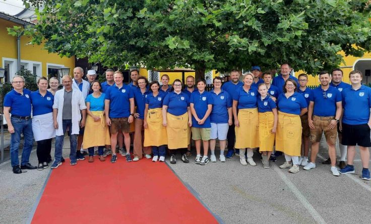 Die fleißigen Helfer beim FPÖ-Biergarten in Gaspoltshofen (Foto: FPÖ)