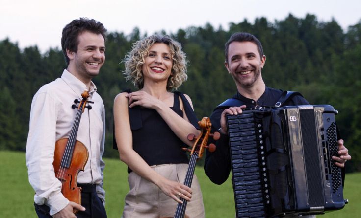 Das Trio Wellcaru kommt mit "Zingarissimo" (Foto: Emanuel A. Klempa)