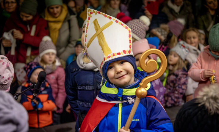 Der Kunsthandswerks- und Nikolomarkt begeisterte die Gäste (Foto: Markus Lehner)