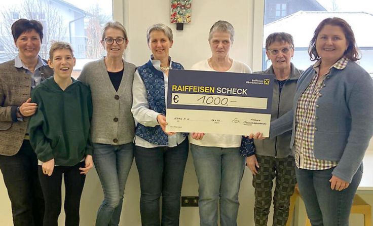 1.000 Euro wurden an die Lebenshilfe überreicht. (Foto: Goldhaubengruppe Haag)