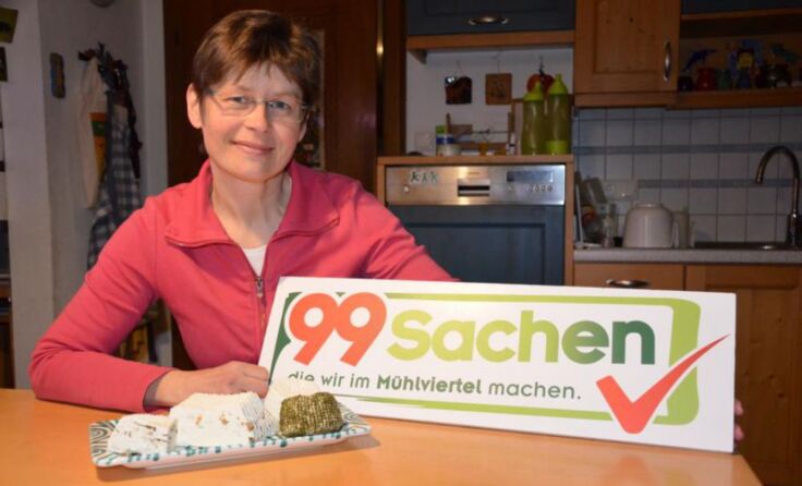 Regina Mittmannsgruber produziert Bio-Ziegenkäse. 