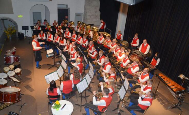 Die Stadtkapelle präsentiert das Frühjahrskonzert im Salzhof. 