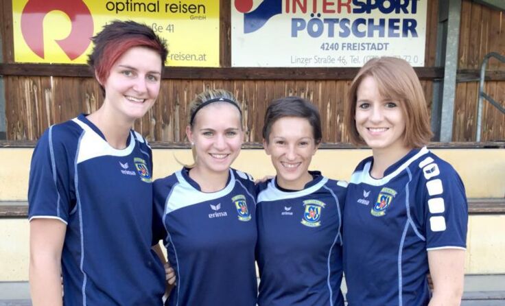 Die Torschützen: Melanie Pum, Nadine Ecker, Eva Kern, Carina Reindl (v.l.) Foto: USV St. Oswald