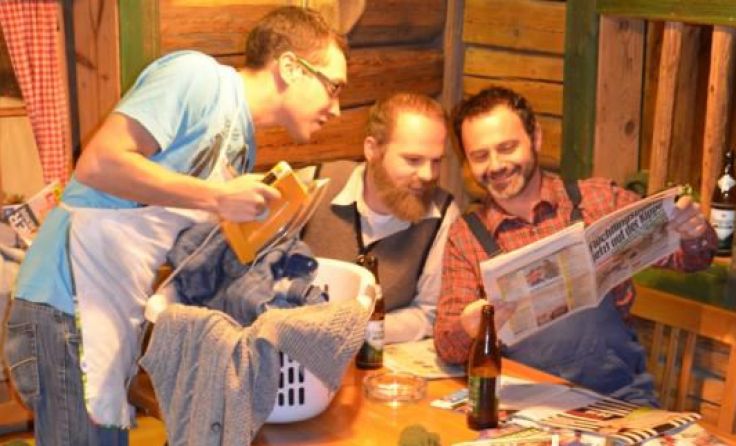Das Stück „Männerwirtschaft“ wird im Pfarrheim Rainbach gezeigt. Foto: Theatergruppe Rainbach