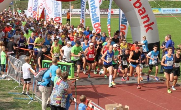 Der Startschuss zum Massenstart im Stadion Ottensheim fällt um 15 Uhr. Foto: Steiner