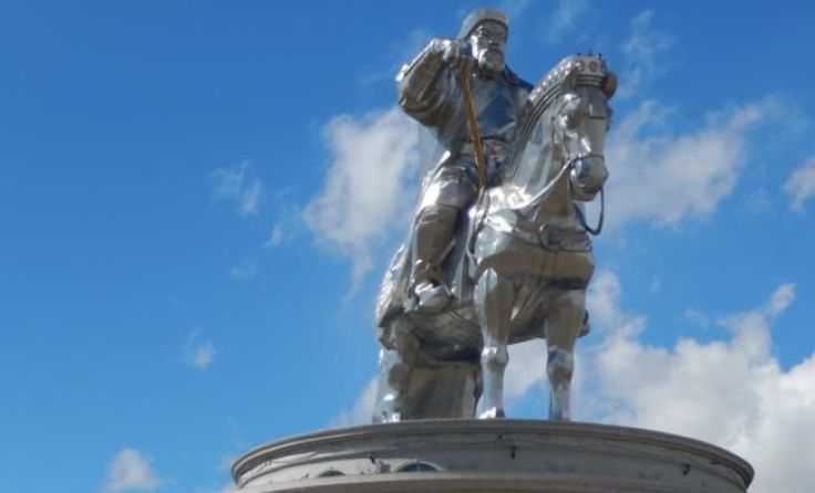 Die 30 Meter hohe Dschingis-Khan-Statue wird bei der Reise besichtigt. Foto: ÖAMTC Reisen