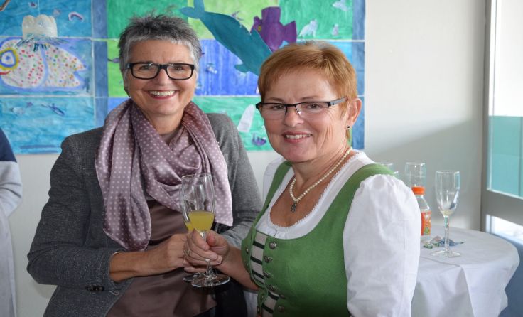 Bezirksschulrätin Renate Scheuchenegger´und VS-Direktorin Edith Haiböck Foto: Edith Wöß