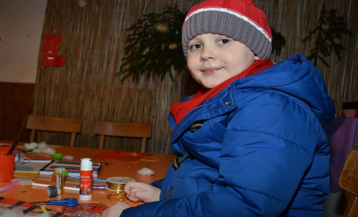 Gute Unterhaltung für alle wird beim Adventmarkt in Waxenberg geboten. Foto: Erika Ganglberger
