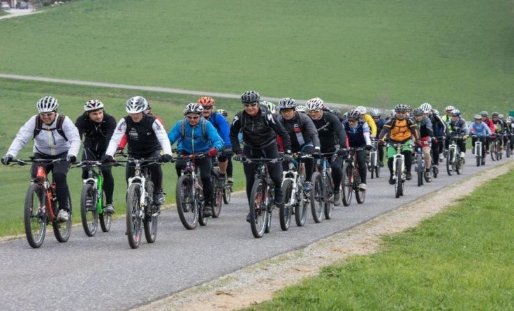 Radfahren und dabei Gutes tun, kann man am 31. März in Herzogsdorf. Fotos: Clemens Rath 
