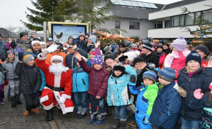 Die FF Neußerling lädt zum Weihnachtsmarkt ein. Foto: Thomas Traxler/Feuerwehr Neußerling