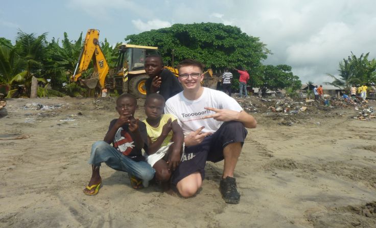 Tobias Schinagl im Einsatz für den Umweltschutz in Ghana Fotos: privat