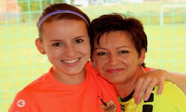 Carina Reindl mit ihrer Mama Marianne Foto: Manfred Reindl