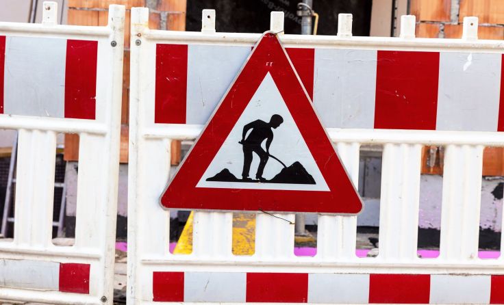 Die Stadteinfahrt wird wegen Bauarbeiten gesperrt. Symbolfoto: Wodicka