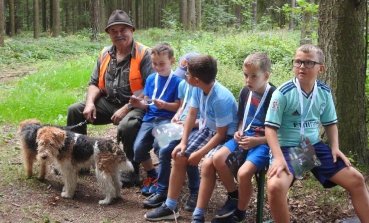 Einen spannenden und lehrreichen Tag erlebten die Kinder in Windhaag. Fotos: König