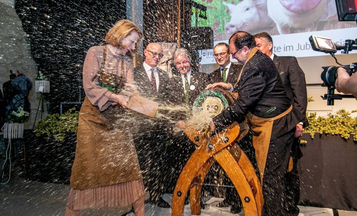 Bieranstich beim Neujahrsempfang in Freistadt Fotos: Erwin Pils