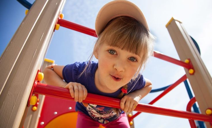 Im Herbst wird ein neuer Spielplatz errichtet. Symbolfoto: smallblackcat/shutterstock.com