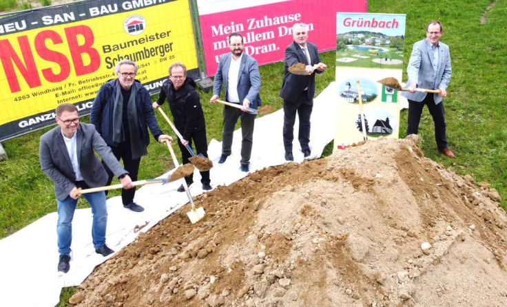 Spatenstich in Grünbach Fotos: WG Lebensräume