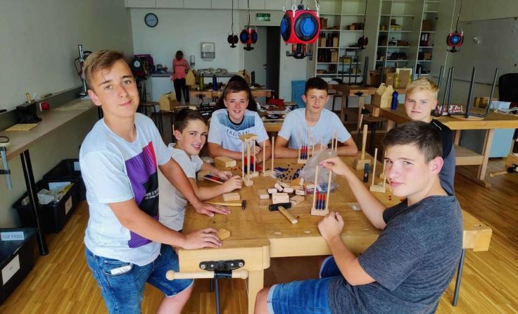 Die Schüler der Mittelschule bauten im Werkunterricht "Rechenmaschinen". Fotos: MS Königswiesen