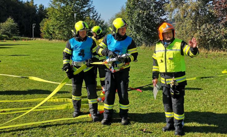 Die Kameraden der FF Erdmannsdorf stellten sich der Prüfung. Fotos: FF Erdmannsdorf 