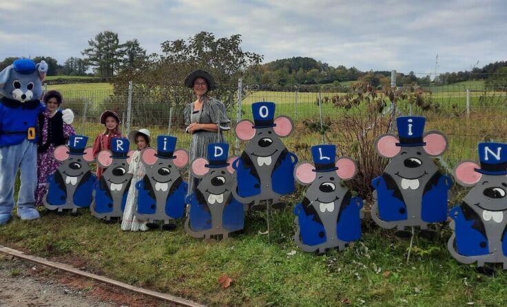 300 Kinder halfen "Fridolin“ seinen Namen zu finden. (Foto: Bettina Preinfalk)