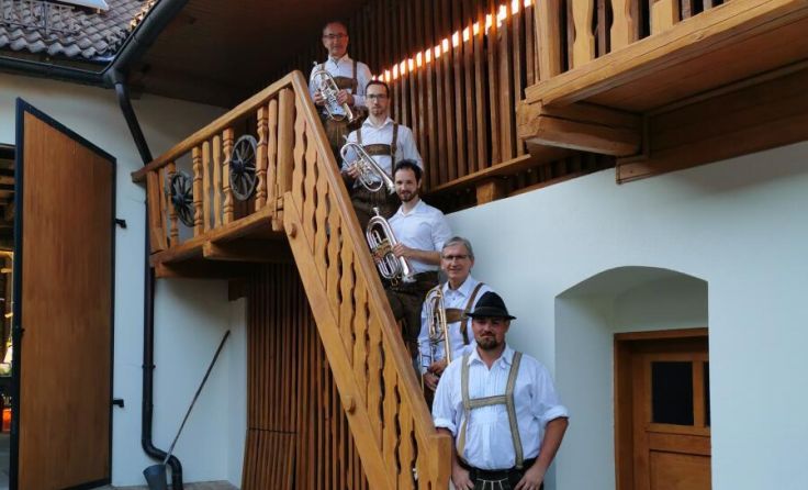 Das Arienspielen findet als Open Air am Sportplatz in Elz statt. (Foto: privat)