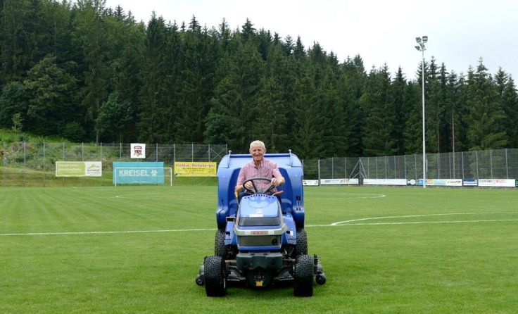 Anton Kreindl ist 200 Stunden im Jahr für die Sportunion im Einsatz. (Foto: Gemeinde Kaltenberg)
