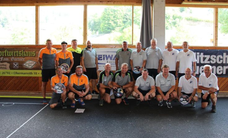 Die Siegerteams des Stock-Turniers (Foto: Reinhard Kastl)