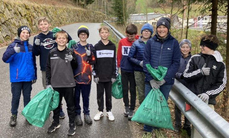 Flurreinigung der MS Königswiesen (Foto: MS Königswiesen)