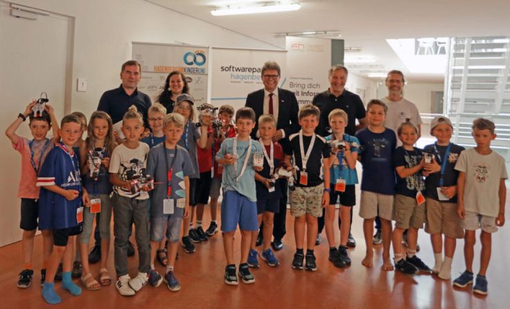 Bildungsminister Martin Polaschek zu Besuch bei der Kinderuni in Hagenberg (Foto: FH Hagenberg)