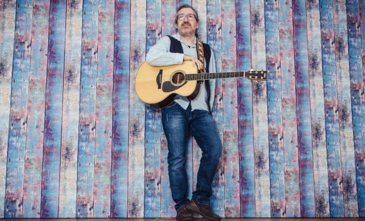 Martin Reisinger spielt Blues und Folk in Dialekt (Foto: Reisinger)