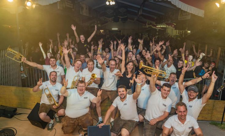 Beim traditionellen Zeltfest in Schönau herrscht jedes Jahr gute Stimmung. (Foto: HausiFlo)