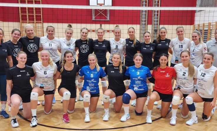 Teamfoto Spiel gegen Waldviertel (Foto: Mühlviertel Volleys)