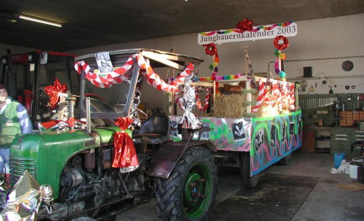 Faschingsumzug in Windhaag bei Perg 2004 (Foto: ÖAAB Windhaag bei Perg)