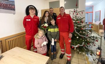 Erste Hilfe und schneller Rettungseinsatz retten 34-jährige Mutter