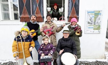 Winter-Gassenfest mit Musik in Neumarkt 