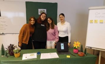 FH-Studierende begeistern Kinder mit Pflanzen-KI-App „Scoutry“