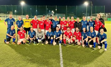 Freistädter Fußballer forderten FC Nationalrat in Wien