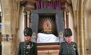 Freistädter Bürgerkorps hält Tradition der Osterwache lebendig